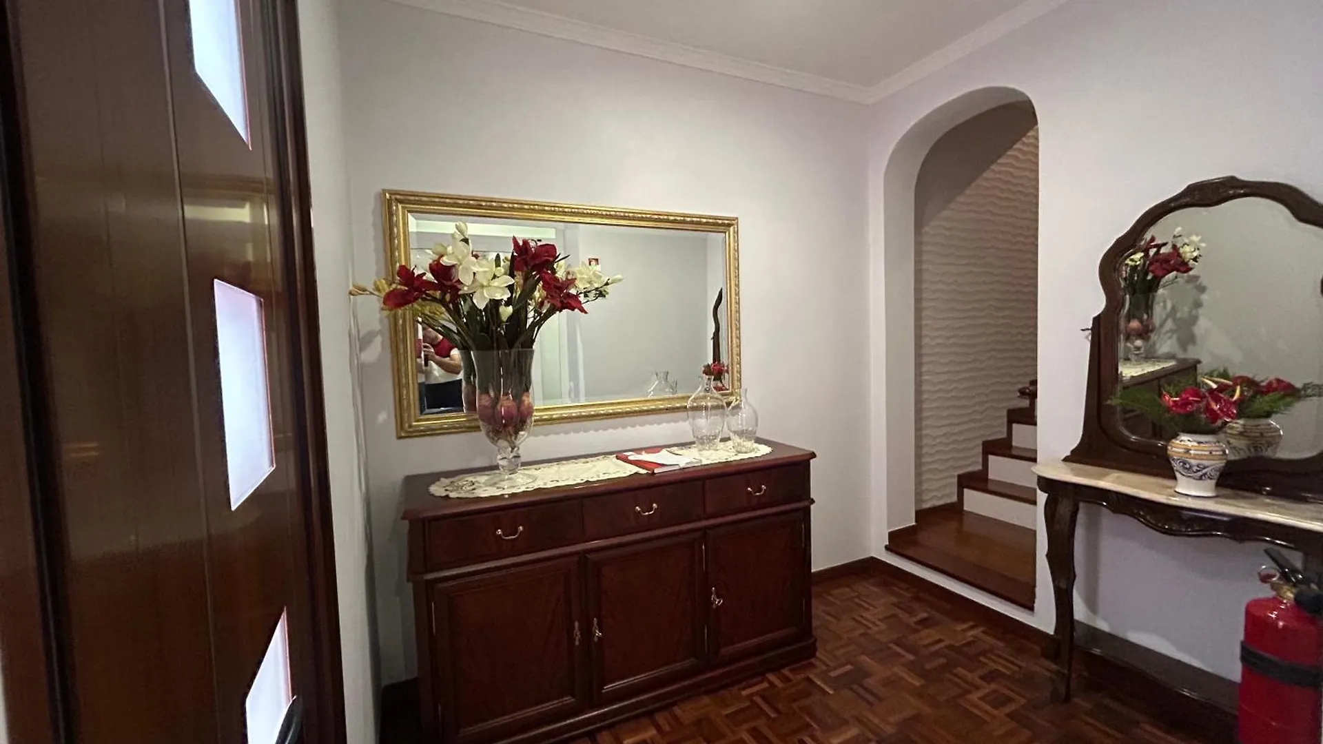 Vila Pico Da Torre Apartment 卡马拉-德洛布什 0*,  葡萄牙